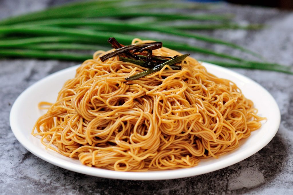 spring-onion-noodles-kornelia-beauty